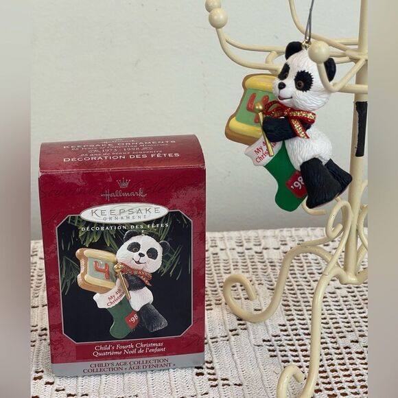 Hallmark Keepsake Child’s Age Collection Fourth Christmas Bear Ornament 1994 - Picture 7 of 10